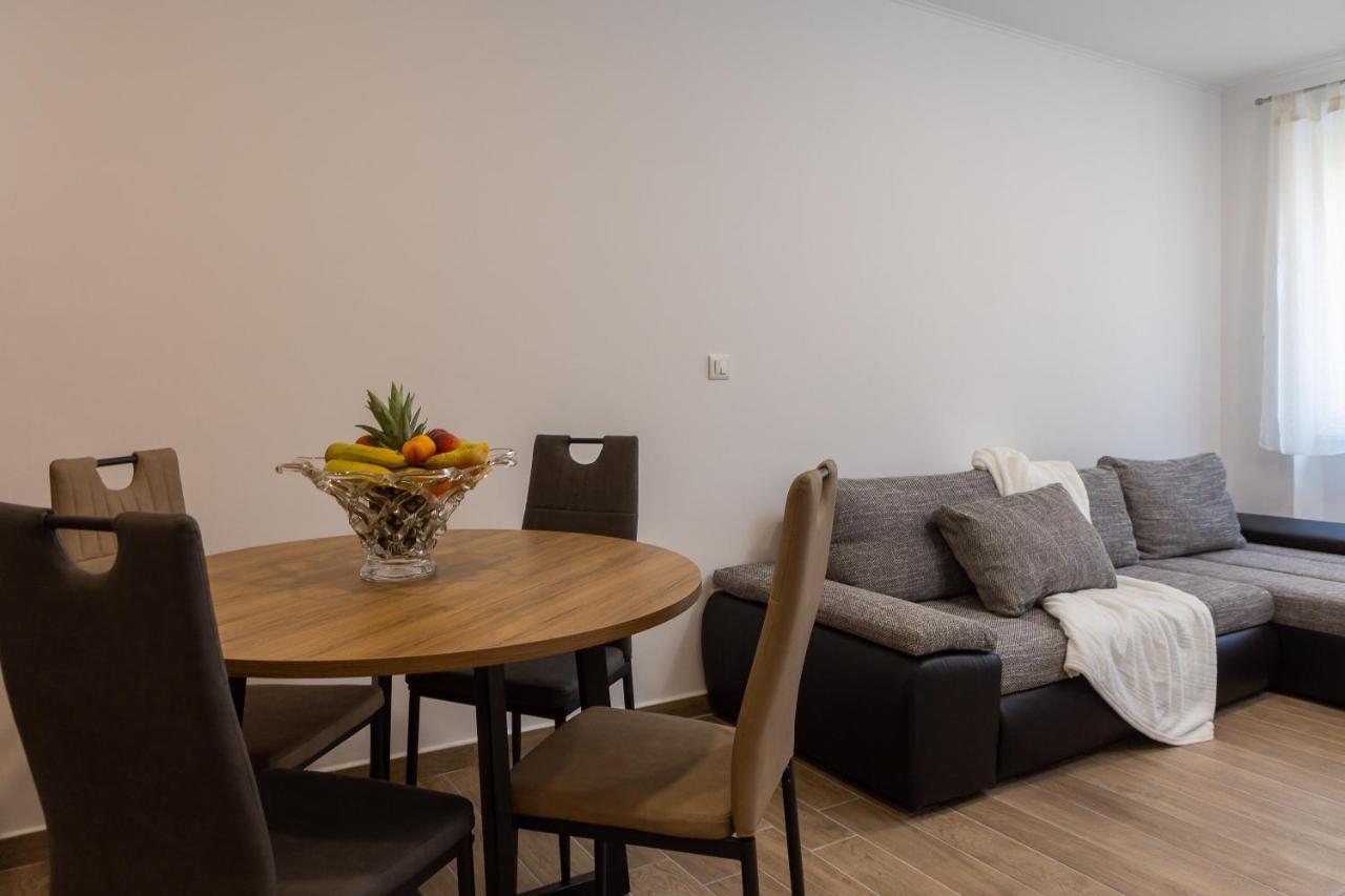 Direct Beach Apartments Jesenice  Exterior foto
